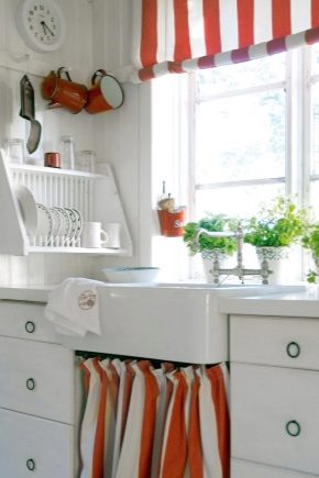  Kitchen curtains - modern style for a small kitchen