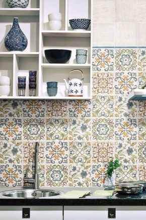  Ceramic tiles with ornament: stylish ideas in the interior