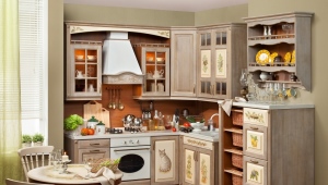  Decoupage kitchen furniture