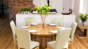  How to choose a table in the kitchen