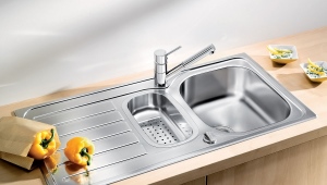  Kitchen faucet Vidima