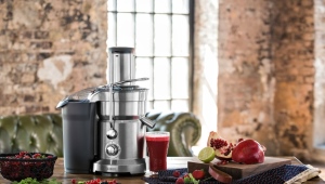  Compact Juicer