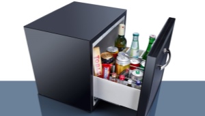  Fridge mini bar