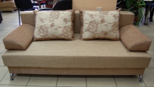  Letakkan sofa tanpa lengan