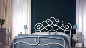  Wrought iron beds