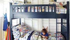  Bunk wooden beds