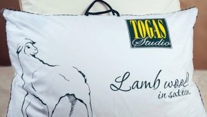  Bantal Togas