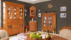  Cabinets with glass