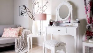  White dressing table in modern interior