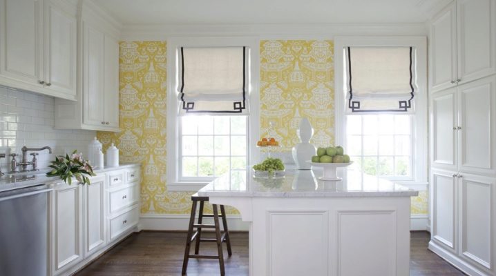  Non-woven wallpaper for the kitchen