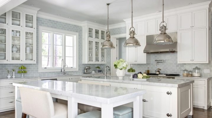  Stretch ceilings in the kitchen