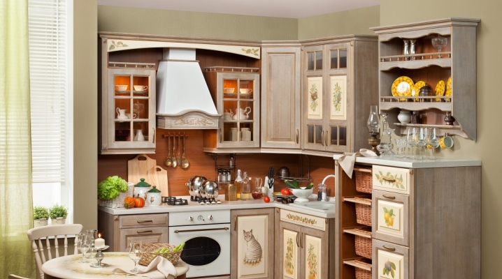  Decoupage kitchen furniture