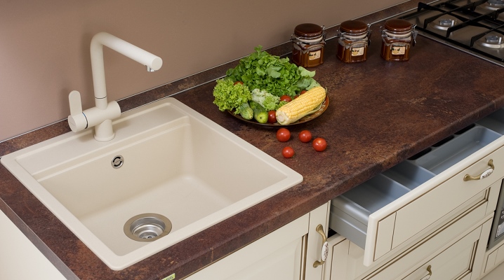  Sizes corner kitchen sinks