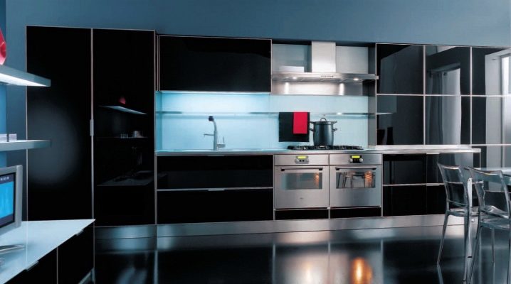  Sink cabinet in the kitchen