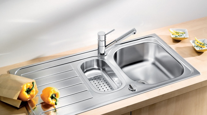  Kitchen faucet Vidima