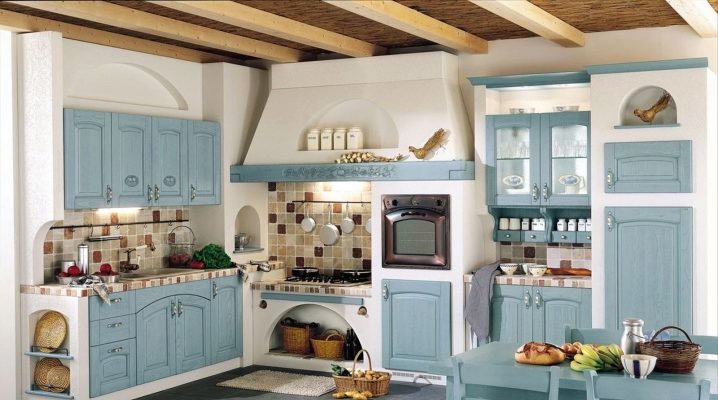  The combination of colors in the kitchen