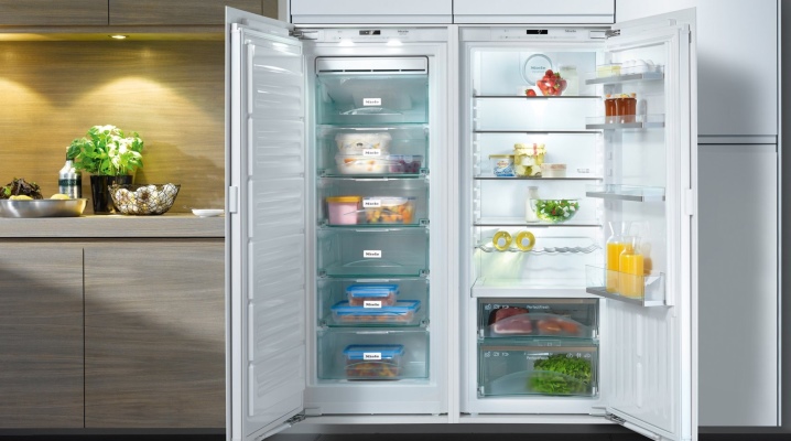  Two door fridge freezer