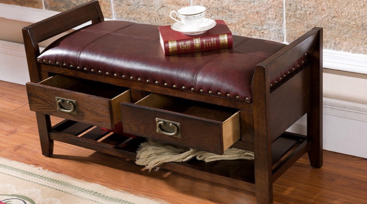  Banquette with storage box