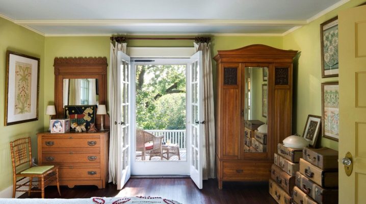  Vintage cabinets