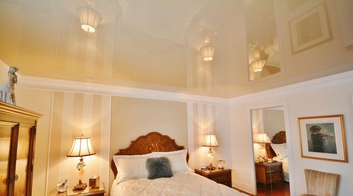  Curtain ceilings for the bedroom: types and designs