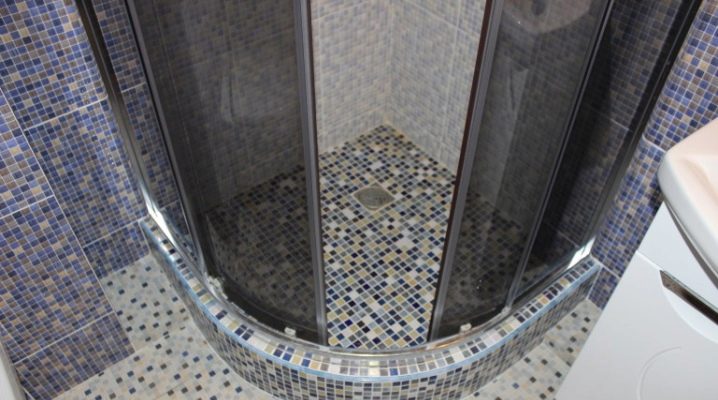  Mosaic shower tray: ideas and how to implement them