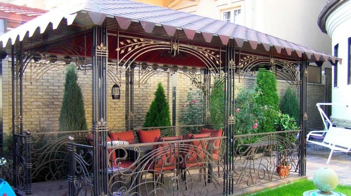  Pergolas made of metal: the pros and cons of designs