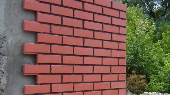  Features siding with imitation bricks