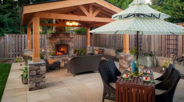  Arbor designs with barbecue grill and stove