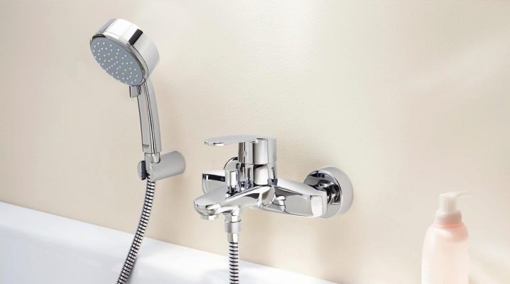  Single lever bathroom faucets: device and repair features