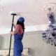  What and how can you clean the ceiling without stains?